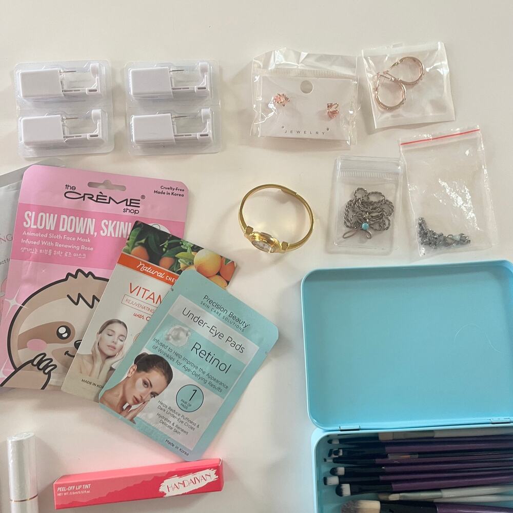 HUGE 85+ Item Brand New beauty bundle! - Picture 4 of 6